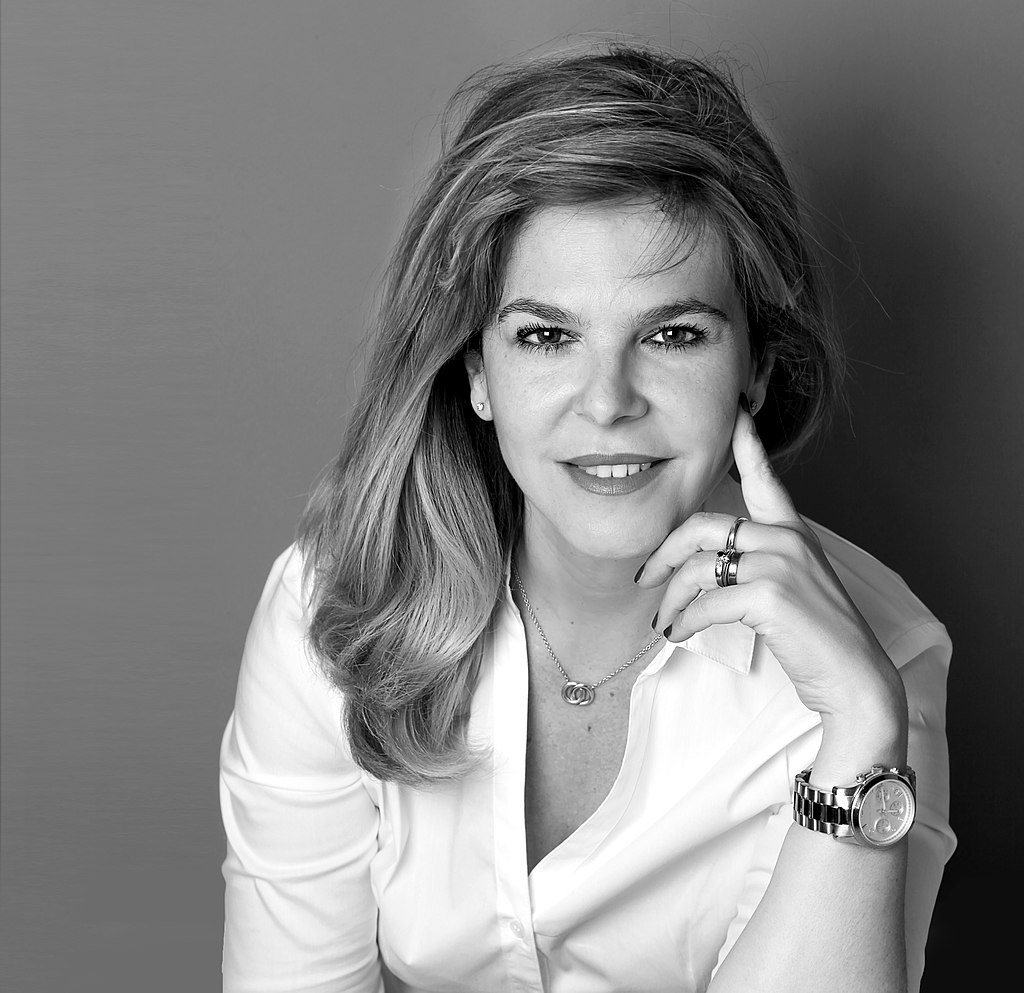 1024px Valeria Correa Fiz