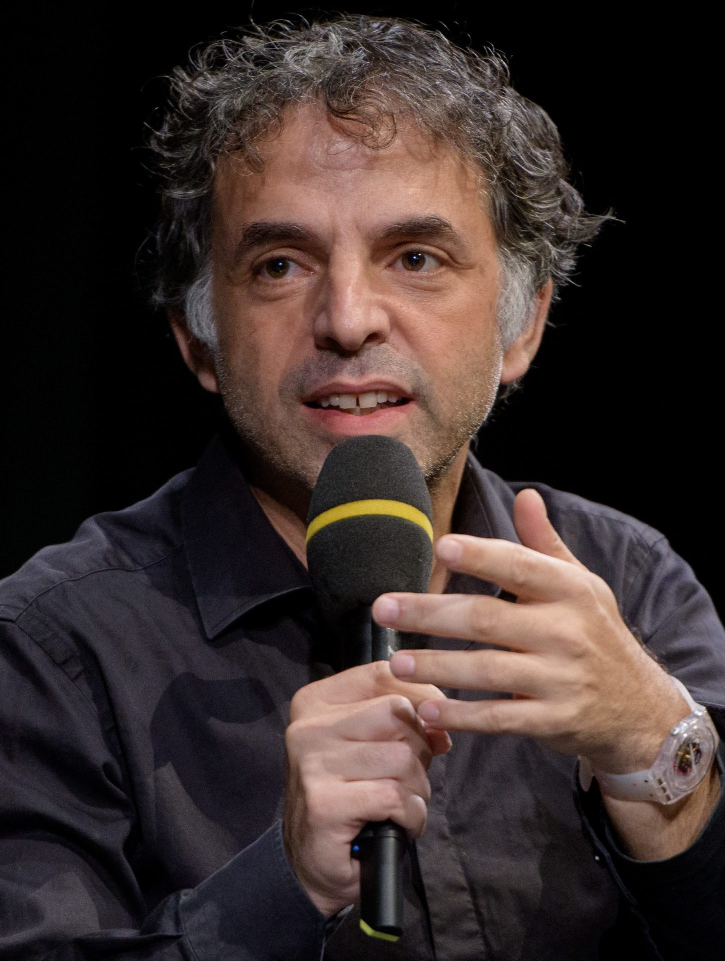 Etgar Keret scaled 1